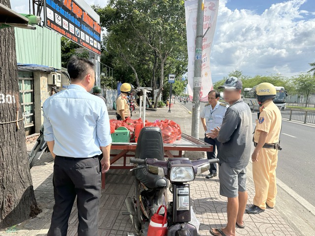 TP.HCM đề nghị xử lý nghiêm xe ba, bốn bánh tự chế gây mất ATGT - Ảnh 1.