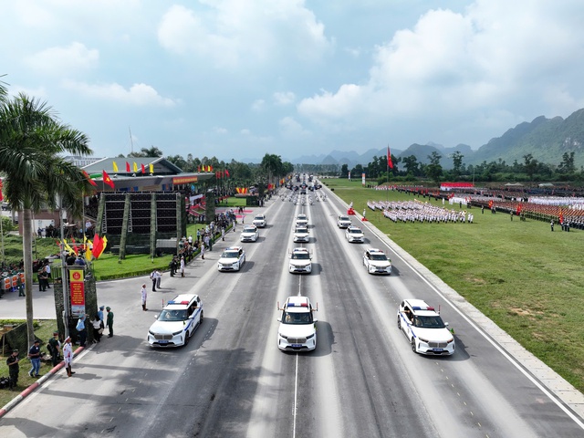 Hà Nội cấm, hạn chế lưu thông các tuyến đường phục vụ Lễ kỷ niệm 80 năm Quốc khánh - Ảnh 3.