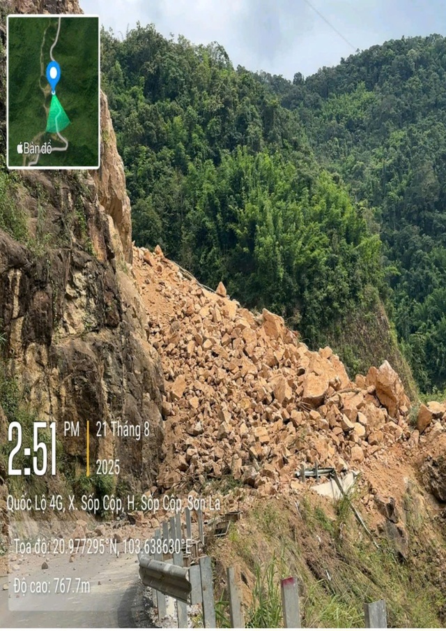 Sơn La: Tắc đường trên tuyến Quốc lộ 4G- Ảnh 1.