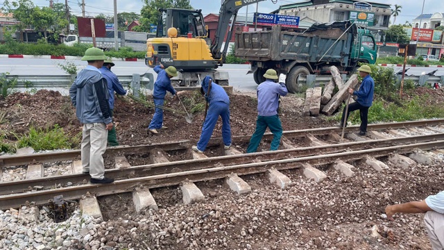 Công ty CP Đường sắt Hà Lạng: Chủ động, nỗ lực xóa lối đi tự mở qua đường sắt - Ảnh 3.