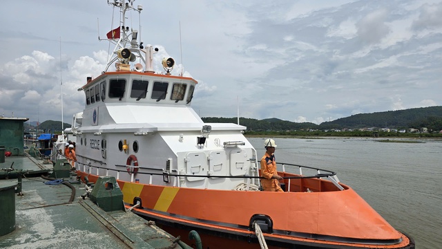 Cục Hàng hải và Đường thủy lập Sở chỉ huy tiền phương chỉ đạo, ứng phó bão số 5- Ảnh 1.