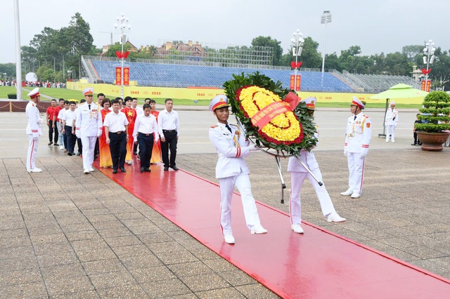 Đảng ủy Công ty cổ phần Nhiệt điện Quảng Ninh tổ chức Chương trình Về nguồn năm 2025 - Ảnh 3.