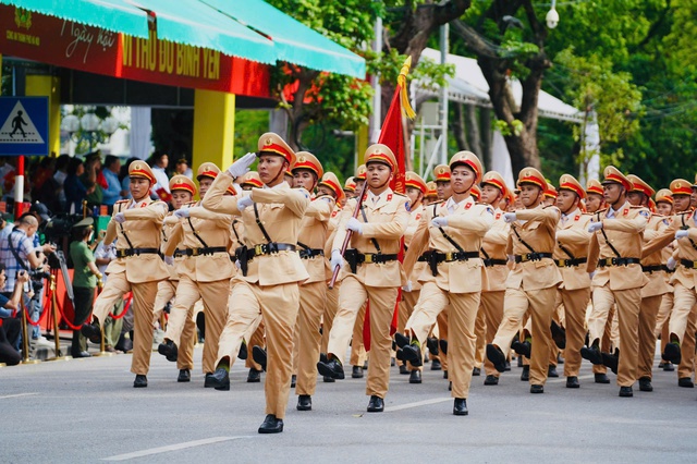 Hà Nội chính thức phân luồng giao thông phục vụ diễu binh, diễu hành A80- Ảnh 1.