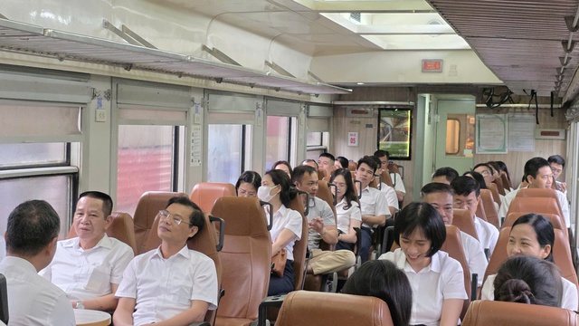 Chính thức khai thác tàu chặng ngắn tuyến Hải Dương – Hải Phòng - Ảnh 1.