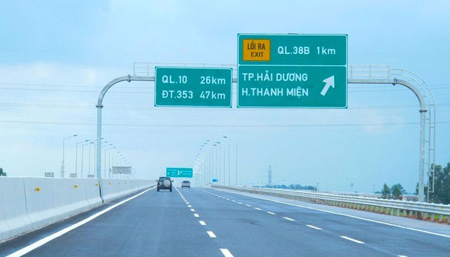 Bổ sung biển báo trên QL5 và cao tốc Hà Nội – Hải Phòng - Ảnh 1.