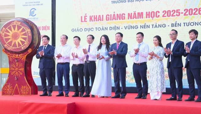 Trường Đại học Điện lực khai giảng năm học 2025 - 2026 - Ảnh 5.