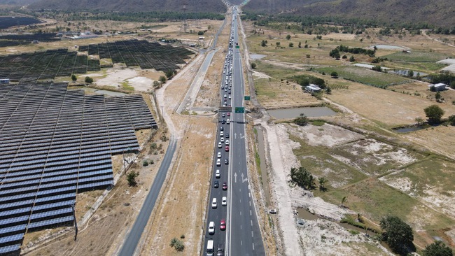 Kiến nghị giải quyết các bất cấp trên cao tốc Vĩnh Hảo - Phan Thiết và Phan Thiết - Dầu Giây- Ảnh 1.