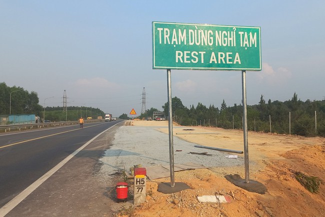 Đánh giá việc tổ chức giao thông tại trạm dừng nghỉ tạm trên cao tốc- Ảnh 1.