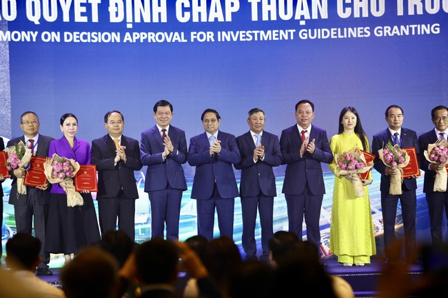 Thủ tướng Phạm Minh Chính: Đồng Nai cần khai thác hiệu quả lợi thế hạ tầng giao thông- Ảnh 1.