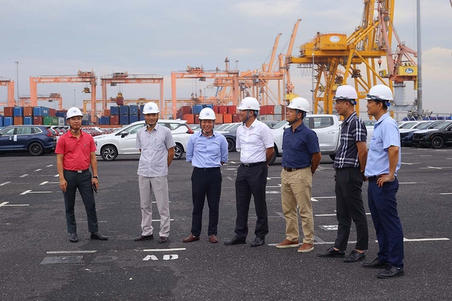 Hình ảnh mới nhất tại cảng Hải Phòng khi bão YAGI sắp đổ bộ- Ảnh 3.