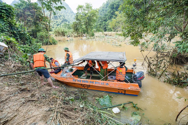 Đã tìm thấy thi thể 3 người mất tích do lũ quét ở cao tốc Đồng Đăng - Trà Lĩnh- Ảnh 3.