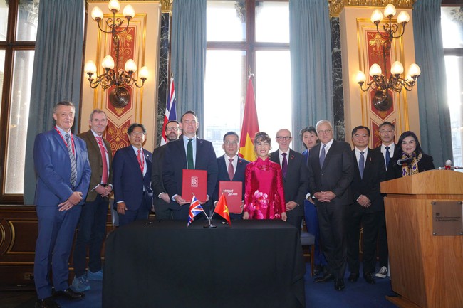 Vietjet và Rolls-Royce ký kết hợp đồng động cơ Trent 7000 trị giá 3,8 tỷ USD- Ảnh 2.