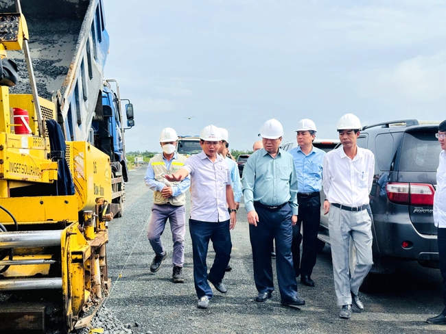 Cao tốc Cần Thơ - Cà Mau phải về đích trước 19/12- Ảnh 1.