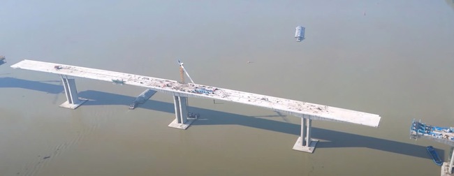 Thủ tướng Phạm Minh Chính chúc Tết trên công trường cầu lớn nhất dự án Vành đai 3 - TP.HCM- Ảnh 5.