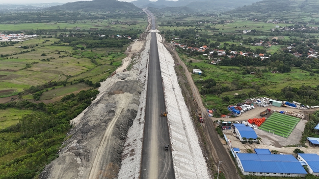 Lộ diện cao tốc Chí Thạnh - Vân Phong giữa đất trời Phú Yên- Ảnh 9.