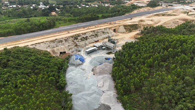 Lộ diện cao tốc Chí Thạnh - Vân Phong giữa đất trời Phú Yên- Ảnh 4.