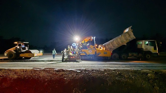 Cầu Rạch Miễu 2: Thi công xuyên lễ 30/4, quyết tâm về đích trước Quốc khánh 2/9- Ảnh 3.