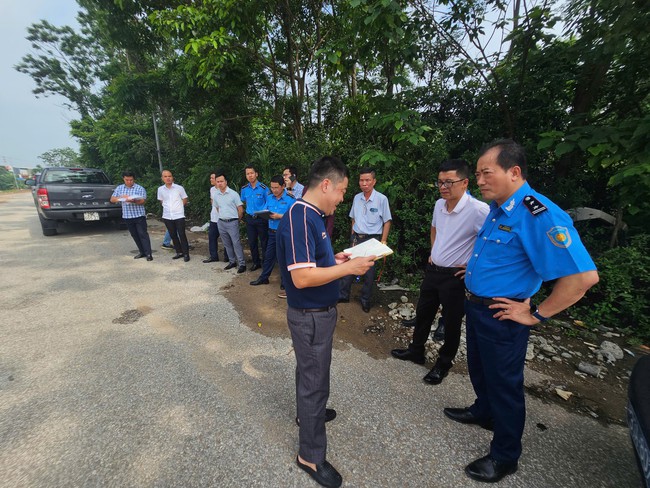 Dự án bến xe ở Phú Thọ xâm phạm dãy cột thông tin đường sắt tuyến Yên Viên – Lào Cai- Ảnh 1.