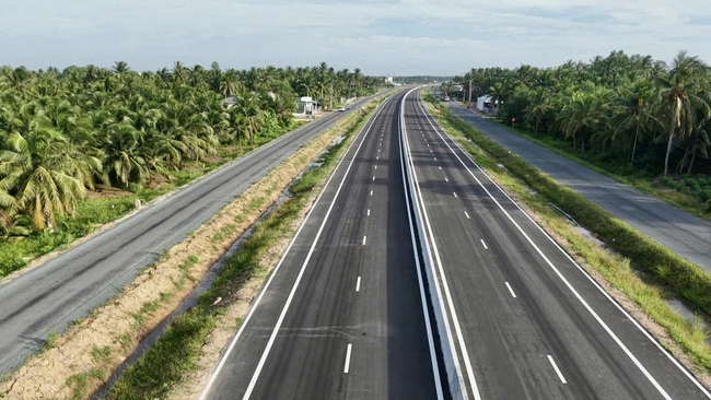 Cận cảnh cầu Rạch Miễu 2 trước ngày thông xe- Ảnh 1.