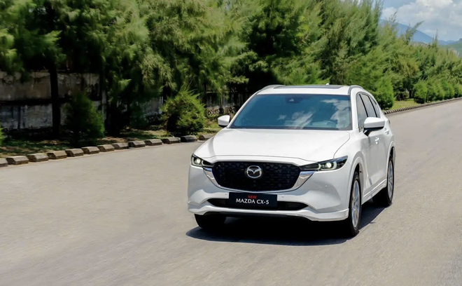 So sánh nhanh Hyundai Tucson và Mazda CX-5, liệu có cuộc đổi ngôi doanh số?- Ảnh 6. So sánh nhanh Hyundai Tucson và Mazda CX-5, liệu có cuộc đổi ngôi doanh số?- Ảnh 6.