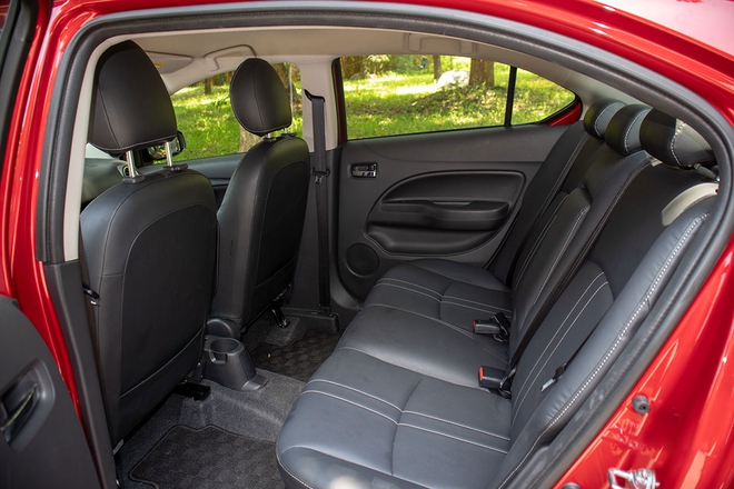 Giá xe Mitsubishi Attrage lăn bánh tháng 1/2025: Giảm không phanh rẻ như Hyundai Grand i10- Ảnh 7. Giá xe Mitsubishi Attrage lăn bánh tháng 1/2025: Giảm không phanh rẻ như Hyundai Grand i10- Ảnh 7.