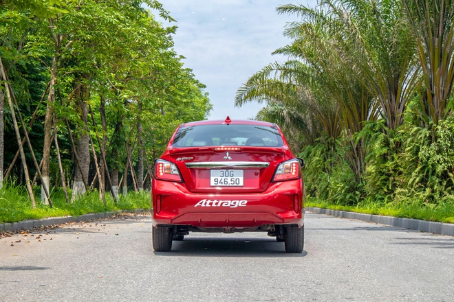 Giá xe Mitsubishi Attrage lăn bánh tháng 1/2025: Giảm không phanh rẻ như Hyundai Grand i10- Ảnh 4. Giá xe Mitsubishi Attrage lăn bánh tháng 1/2025: Giảm không phanh rẻ như Hyundai Grand i10- Ảnh 4.