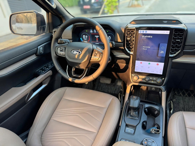 Giá lăn bánh Ford Everest tháng 10/2024: Giảm mạnh gây khó Toyota Fortuner, Hyundai Santa Fe- Ảnh 5.