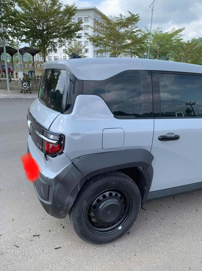 VinFast VF3 va chạm Toyota Veloz Cross: Kết quả khiến ai cũng bất ngờ- Ảnh 4.