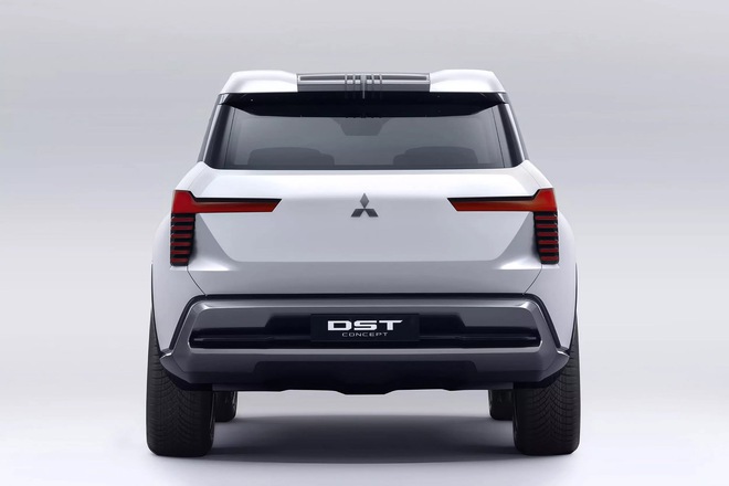 Ảnh thực tế xe Mitsubishi 7 chỗ: Đàn anh Xforce, có thể về Việt Nam thay Outlander- Ảnh 4.