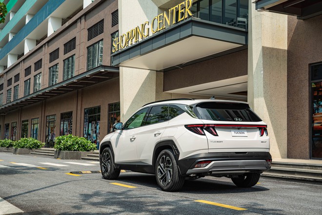 Hyundai Tucson 2025 trình làng: Những cải tiến so với đời cũ, gia tăng sức cạnh tranh Mazda CX-5, Honda CR-V - Ảnh 4.