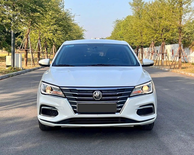 Chạy vài tháng, xe Trung Quốc MG5 bán lại lỗ choáng váng- Ảnh 2.