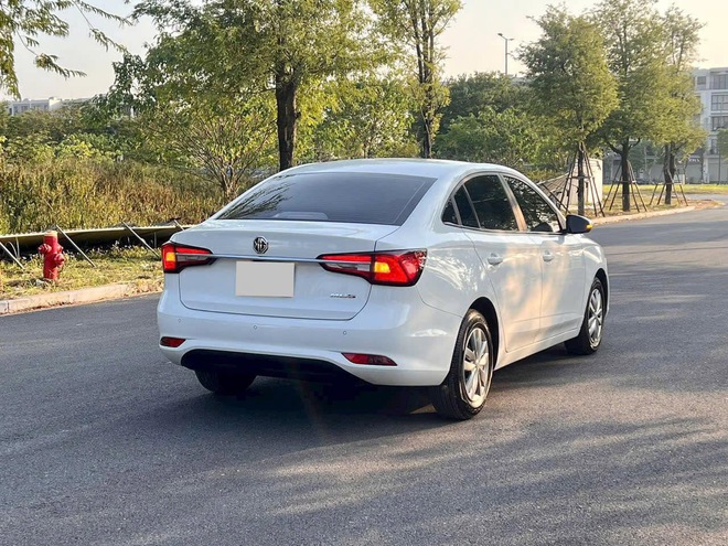 Chạy vài tháng, xe Trung Quốc MG5 bán lại lỗ choáng váng- Ảnh 4.