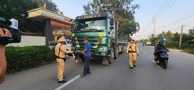 Hà Nội: CSGT tuần tra 