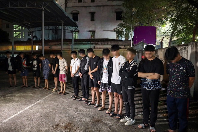 Xuyên đêm chặn bắt gần 40 