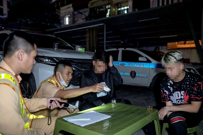 Xuyên đêm chặn bắt gần 40 