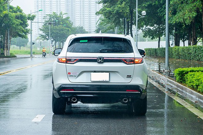 Giá xe Honda HR-V lăn bánh tháng 2/2025: Giảm không phanh khiến Toyota Corolla Cross lo ngại- Ảnh 4.