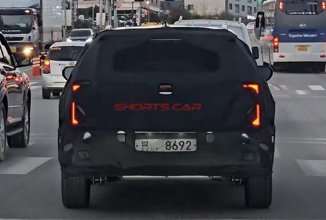 Chạm mặt KIA Seltos thế hệ mới: Đổi dáng, động cơ 