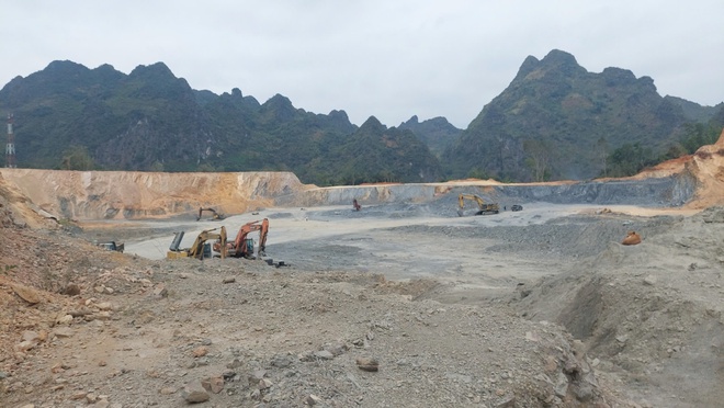 Lạng Sơn: Dự án khu đô thị 1.600 tỷ đồng tại Chi Lăng “coi thường” yêu cầu bảo đảm ATGT- Ảnh 6. Lạng Sơn: Dự án khu đô thị 1.600 tỷ đồng tại Chi Lăng “coi thường” yêu cầu bảo đảm ATGT- Ảnh 6.