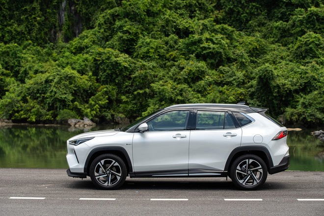 Giá xe Toyota Yaris Cross lăn bánh tháng 11/2024: Giảm không phanh rẻ hơn KIA Seltos - Ảnh 5.