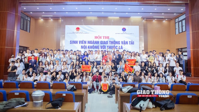 Sinh viên ngành GTVT nói không với thuốc lá- Ảnh 12. Sinh viên ngành GTVT nói không với thuốc lá- Ảnh 12.