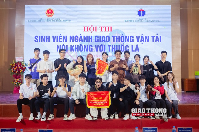 Sinh viên ngành GTVT nói không với thuốc lá- Ảnh 10. Sinh viên ngành GTVT nói không với thuốc lá- Ảnh 10.