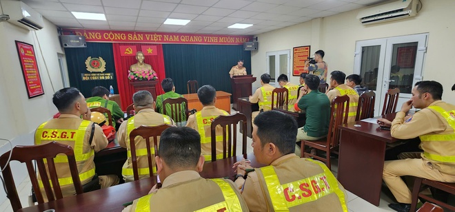 Video liên quân cảnh sát Hà Nội hoá trang vây bắt Video liên quân cảnh sát Hà Nội hoá trang vây bắt