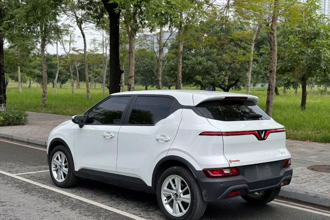 VinFast VF5 Plus 2024 chạy lướt rao bán giá khó tin- Ảnh 5. VinFast VF5 Plus 2024 chạy lướt rao bán giá khó tin- Ảnh 5.