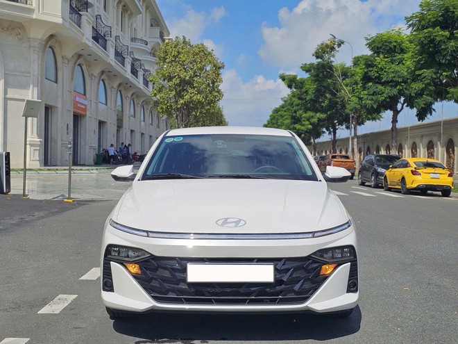 Hyundai Accent 2024 lướt rao bán rẻ hơn cả trăm triệu đồng- Ảnh 1.