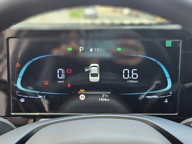 Hyundai Accent 2024 lướt rao bán rẻ hơn cả trăm triệu đồng- Ảnh 2.