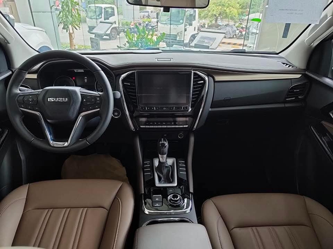 Isuzu Mu-X giảm giá kịch sàn: Người dùng nói thẳng một điều để hiểu lý do xe Nhật vẫn ế- Ảnh 6.