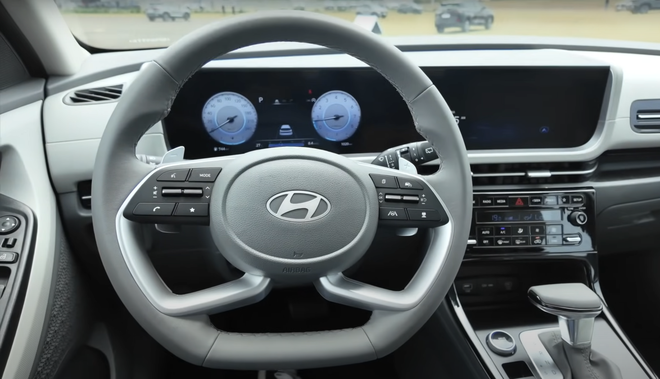 Cận cảnh Hyundai Creta 2025 tại đại lý: Giá từ 594 triệu đồng, nội thất thay đổi hoàn toàn- Ảnh 7.