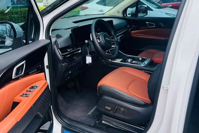KIA Carnival 2024 lướt đầu tiên xuất hiện, mức giá khiến người dùng tò mò- Ảnh 5.