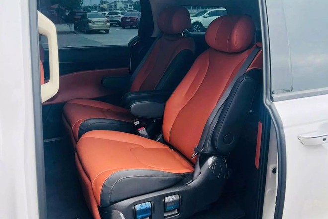 KIA Carnival 2024 lướt đầu tiên xuất hiện, mức giá khiến người dùng tò mò- Ảnh 6.