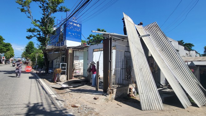 Người dân tự nguyện bàn giao mặt bằng thi công cao tốc Quảng Ngãi - Hoài Nhơn- Ảnh 7. Người dân tự nguyện bàn giao mặt bằng thi công cao tốc Quảng Ngãi - Hoài Nhơn- Ảnh 7.